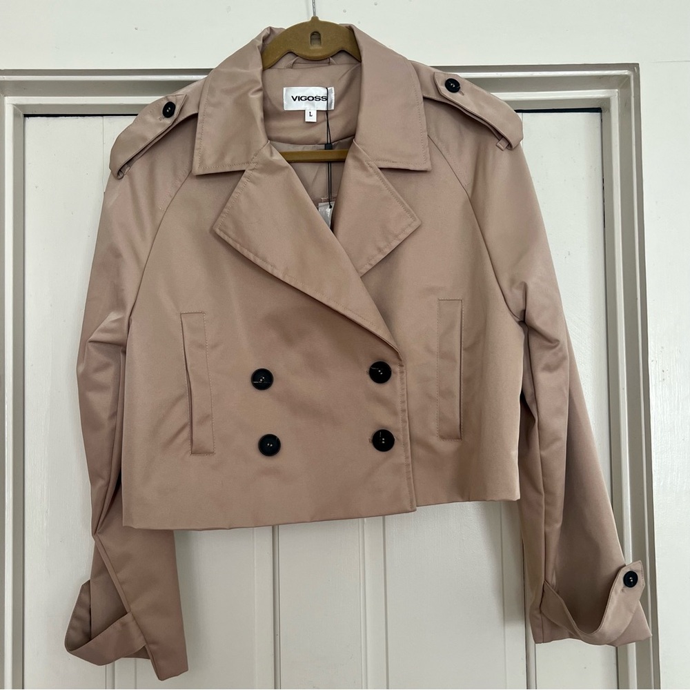 Vigoss Tan Trench Coat Jacket Cropped NWT Size Large